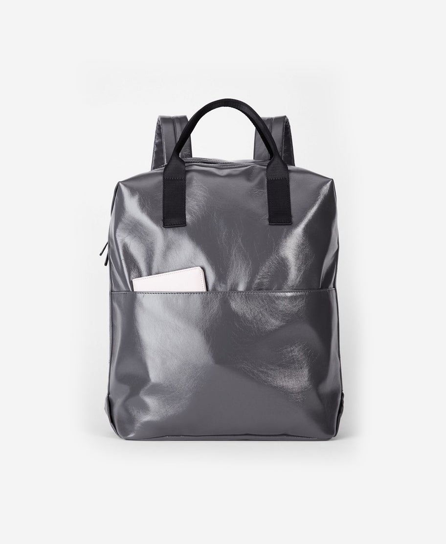 The Minimalist Backpack